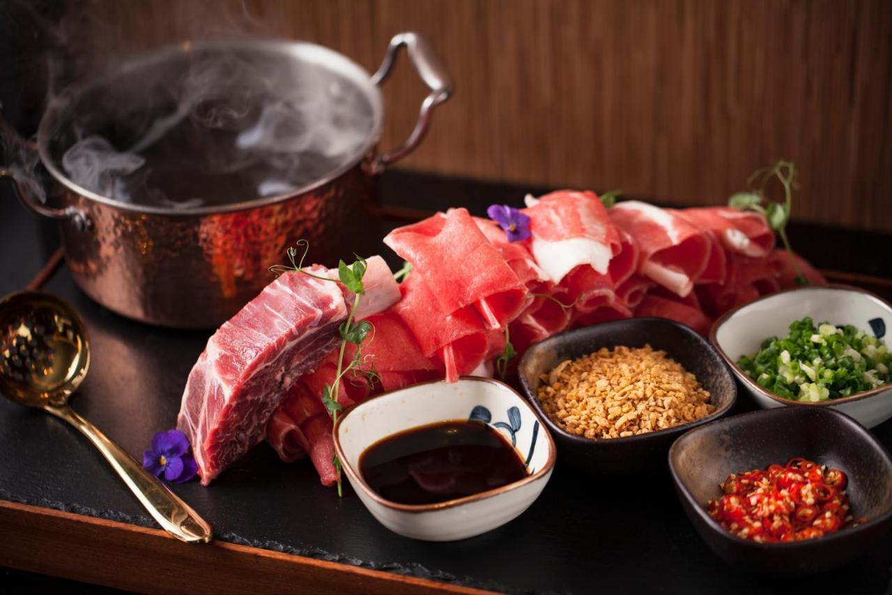 Jumeirah Guangzhou-complimentary Shuttle Bus To Fair Complex 5*