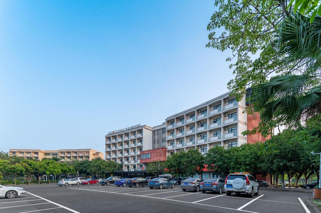 Hotel Ausotel Smart Baiyun Airport: Fair Support & Free Shuttle 4*