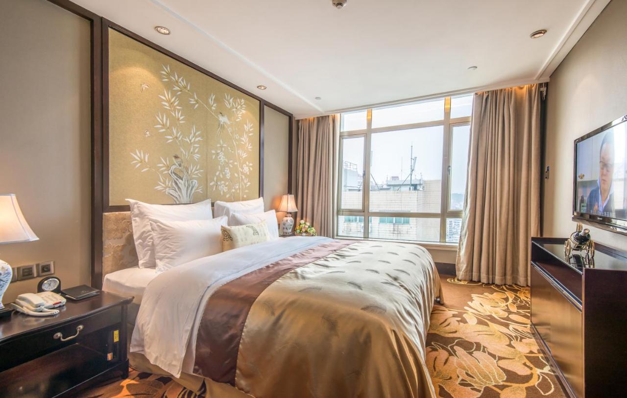 Panyu 4*