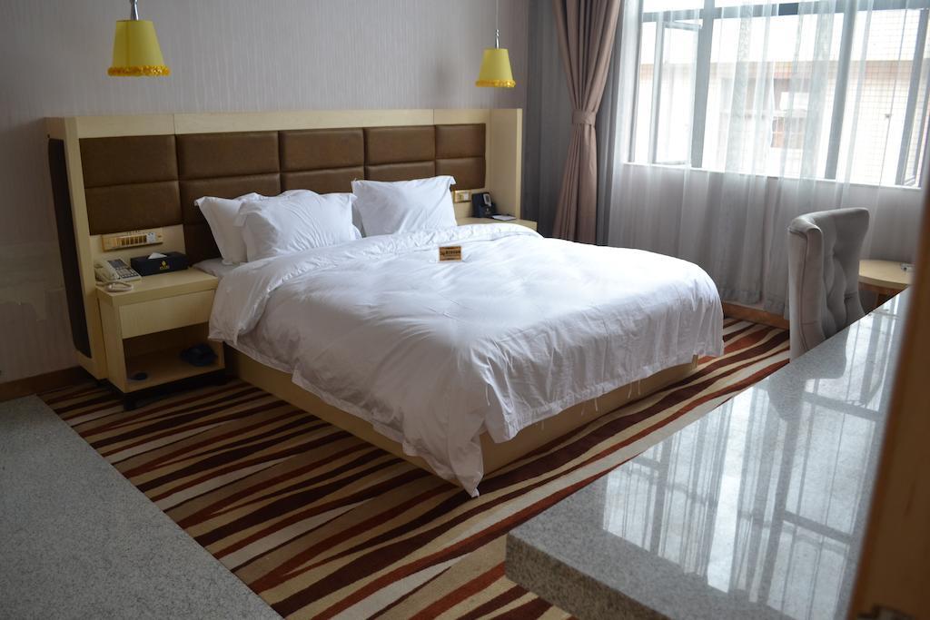 Huang Sheng Tongde Branch Hotel