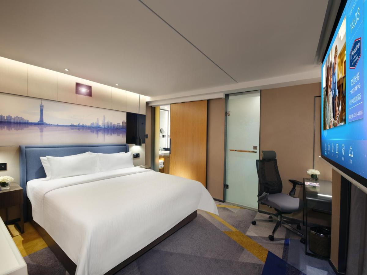 Hampton By Hilton Tianhe Sports Center-free Shuttle Bus To Exhibition During Fair Period Canton