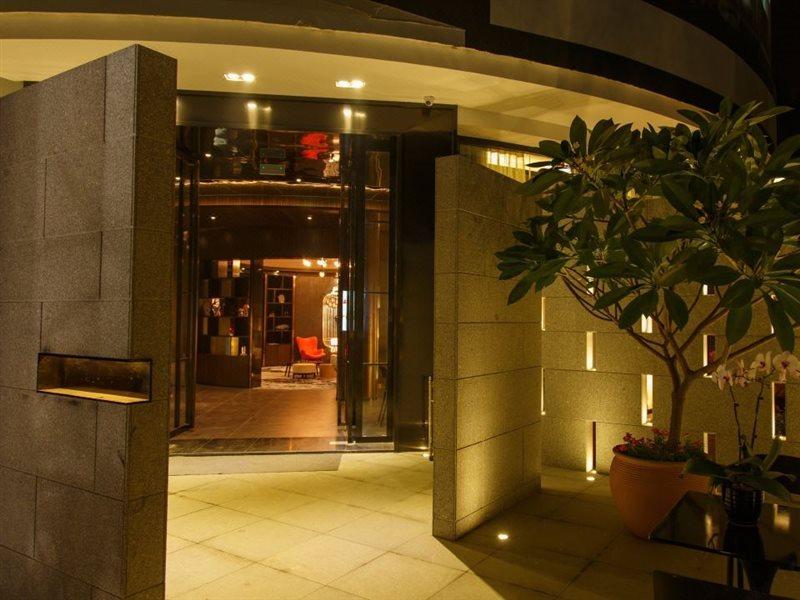 Hotel Easetel Luoxi Metro Station