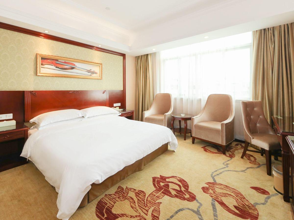 Vienna Dongpu Bus Station Hotel Guangzhou