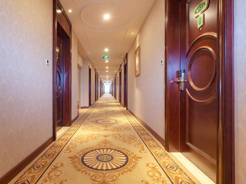Vienna Shiling Hotel