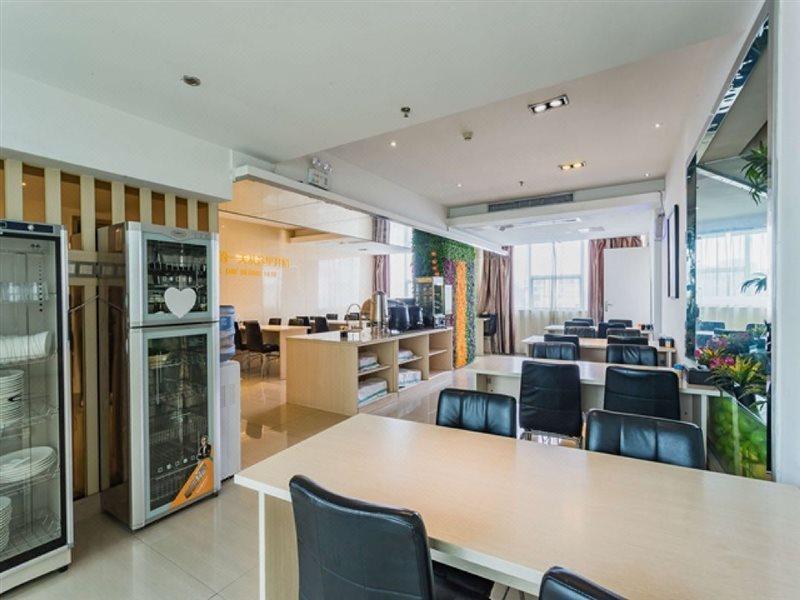 Comfort Hotel 2*