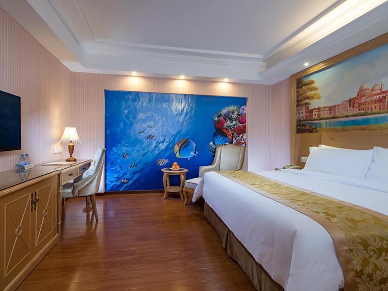 Vienna 3 Panyu Jinjiang Ave 3*