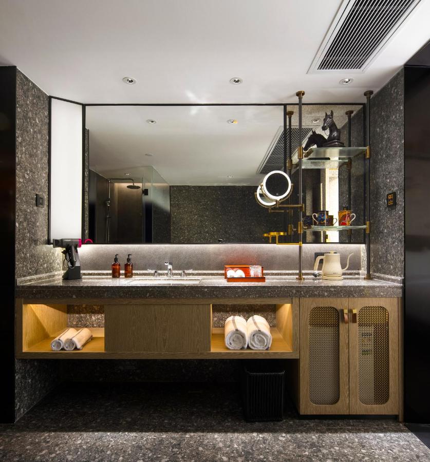 Arthur Tower Guangzhou-free Shuttle Bus For Fair Hotel 4*
