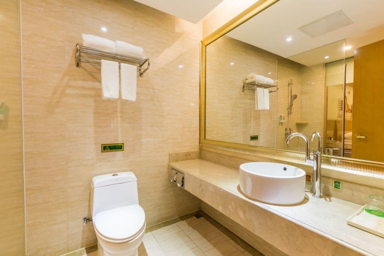 Vienna Hotel 3*