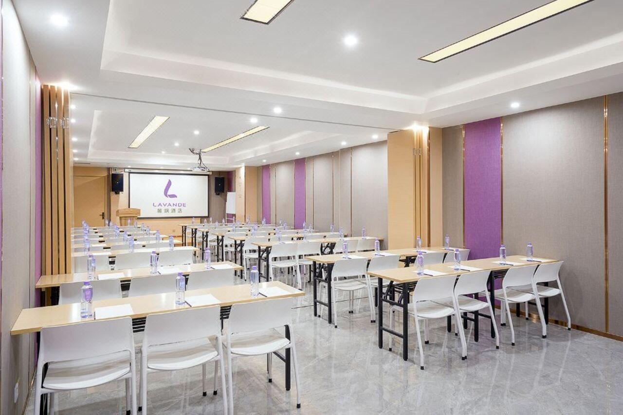 Echarm International Baiyun International Airport Huadu Plaza Branch - Free Deliver Service To Baiyun International Airport & Free Deliver Service To Fair Complex During Fair Period Guangzhou