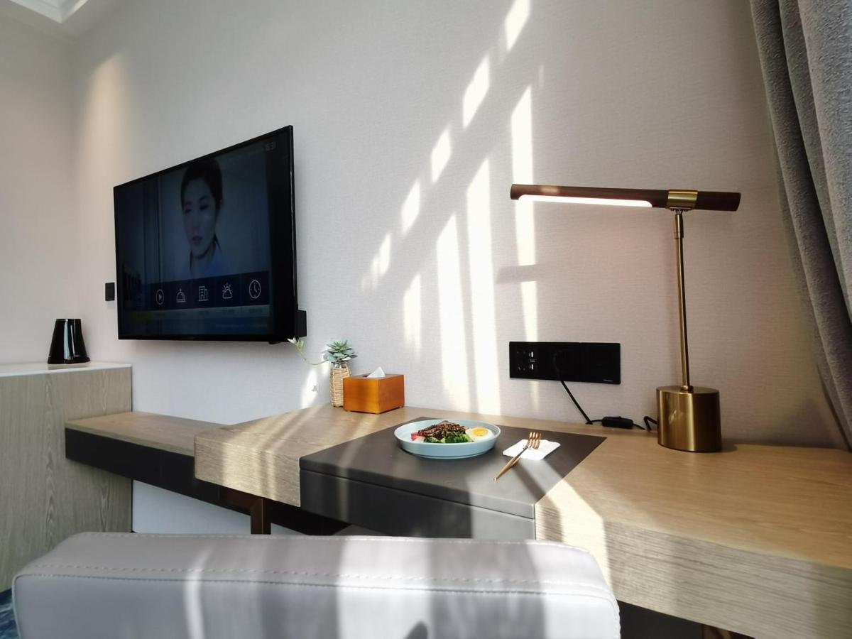 Hotel Paco Jinfeng Metro - Free Shuttle Bus For Fair 4*