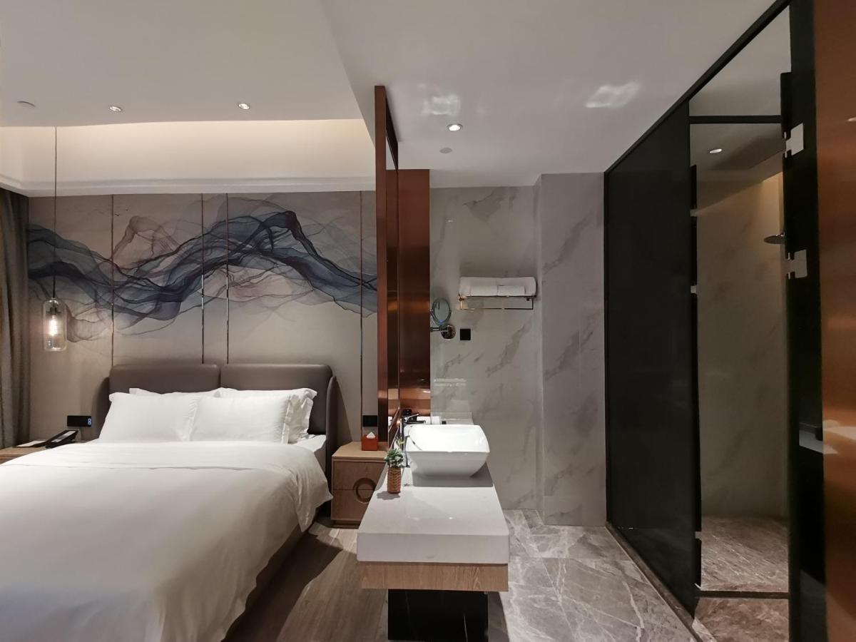 Hotel Paco Jinfeng Metro - Free Shuttle Bus For Fair
