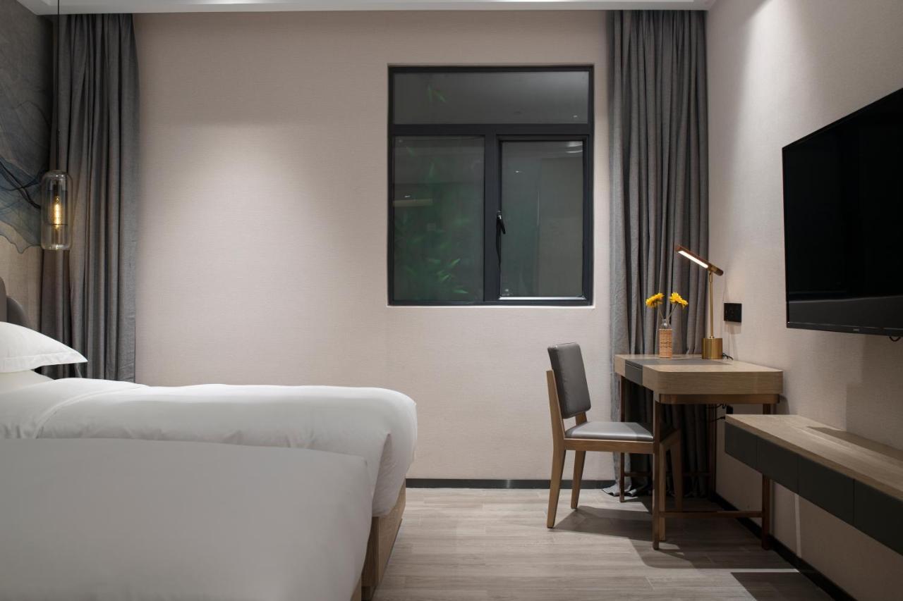 Paco Jinfeng Metro - Free Shuttle Bus For Fair Hotel Guangzhou