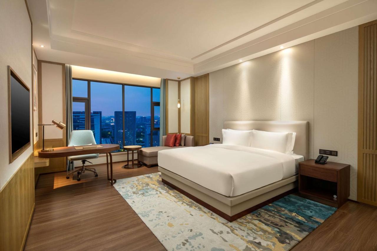 Hotel Ramada Plaza By Wyndham Dongguan Songshan 4*