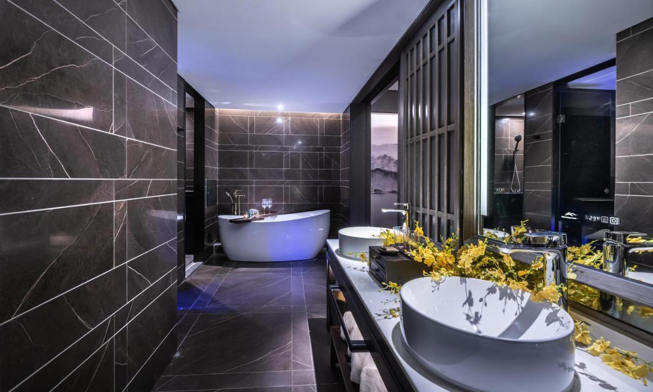 Elegant Hotel