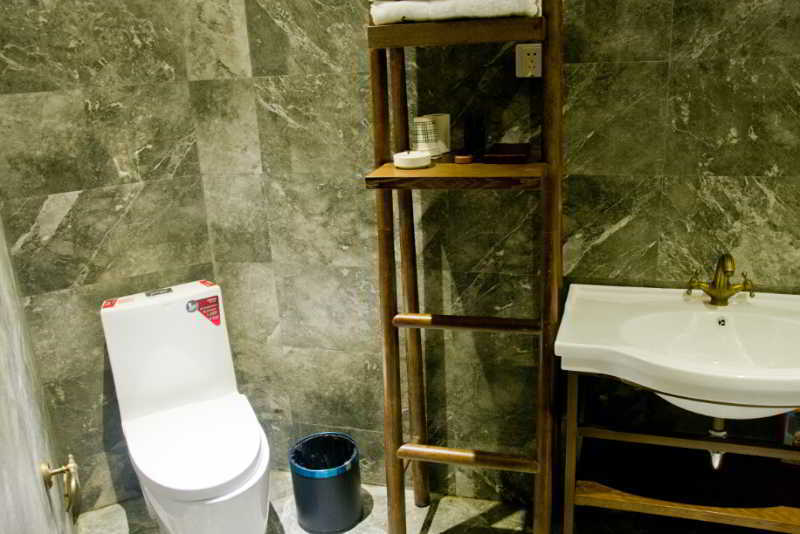 Sentosa Hotel 3*