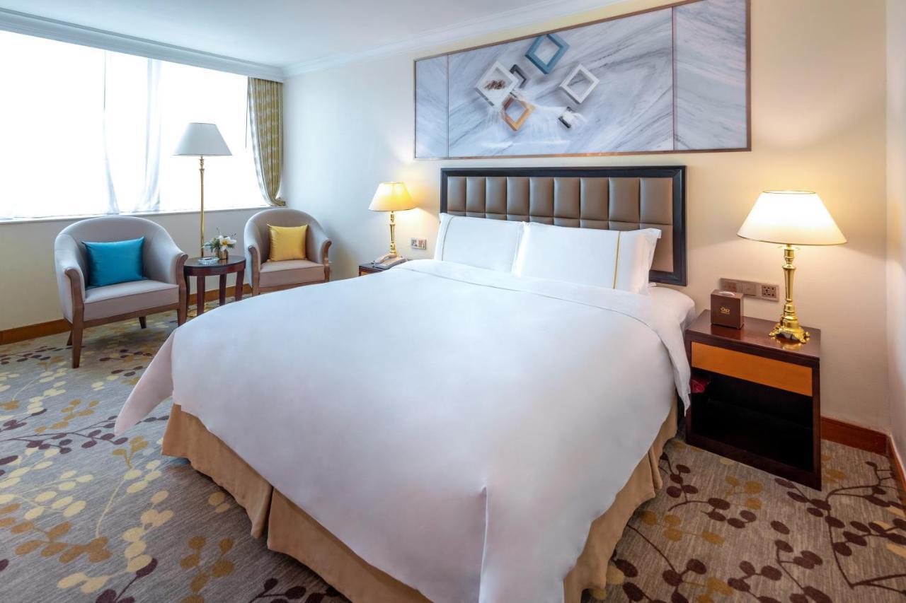 Hotel China Mayors Plaza - Free Shuttle Between And Exhibition Center & Exhibitor Registration Counter During Fair Guangzhou