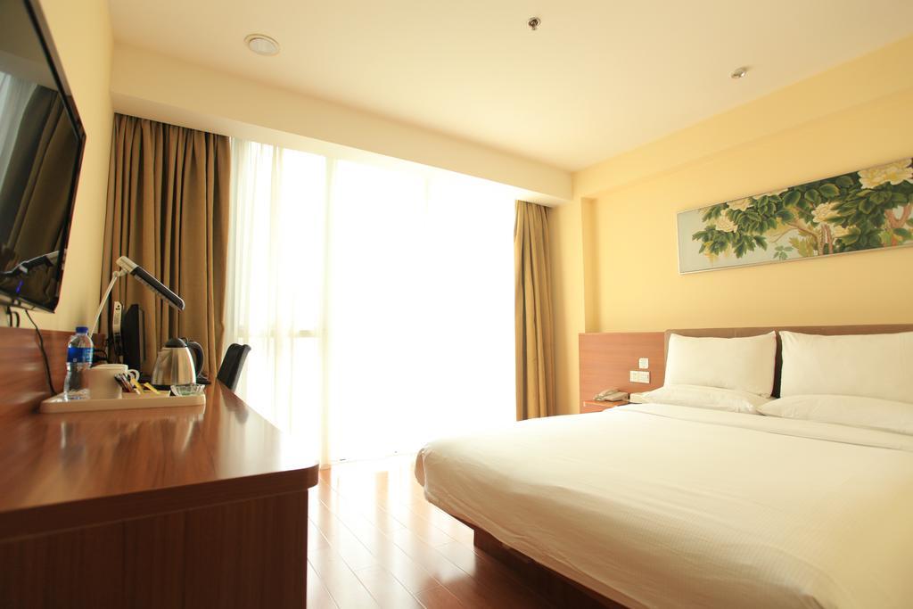Starway Rundu Hotel 3*