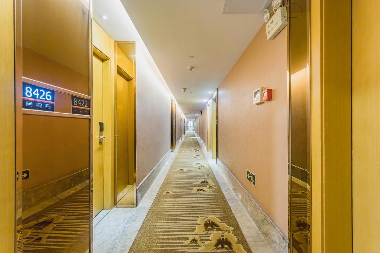 Super 8 Select Railway Station Xicun Subway Station Hotel