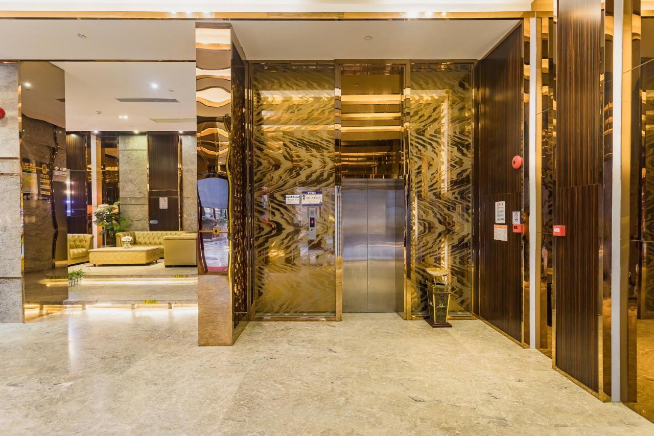Hotel Super 8 Select Railway Station Xicun Subway Station