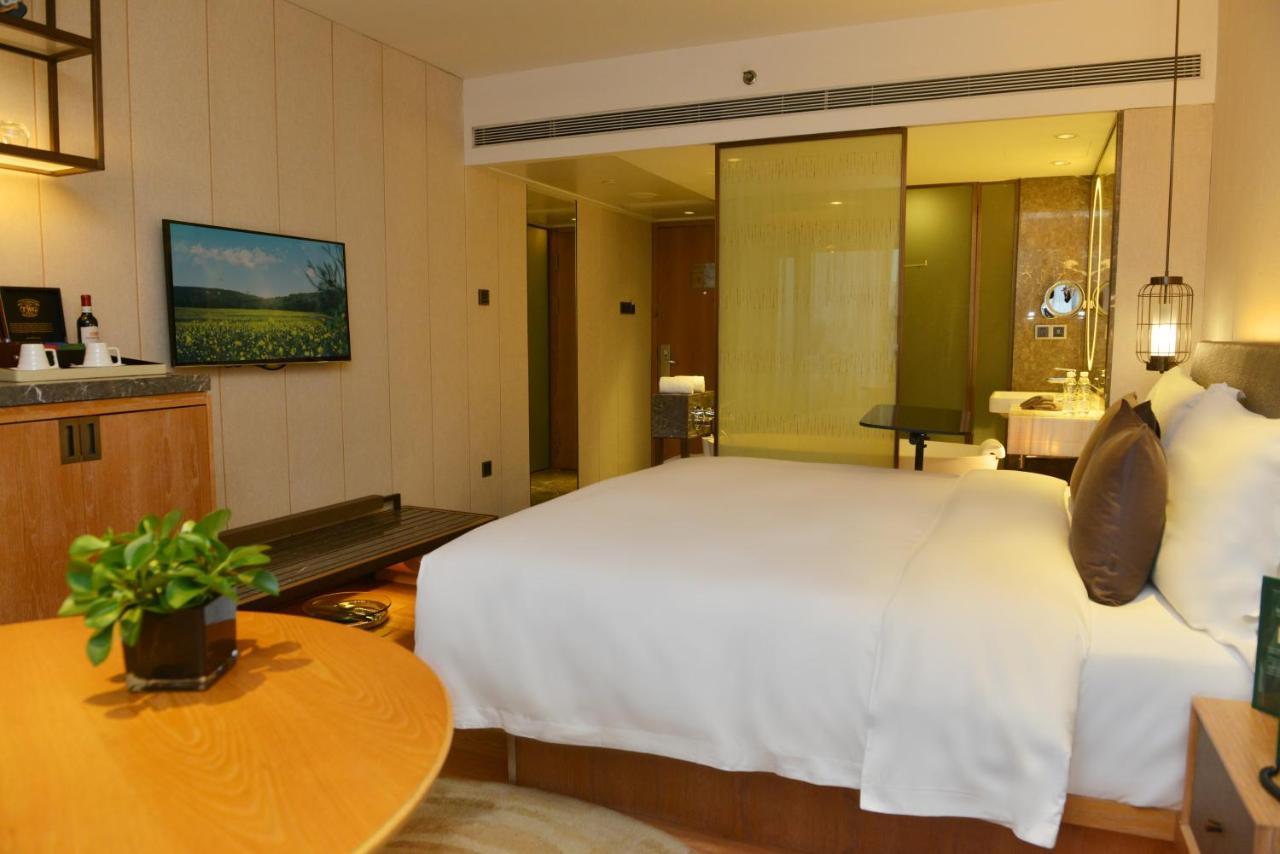 The Garden Guangzhou: Exhibition Center Shuttle & Fair Services Hotel