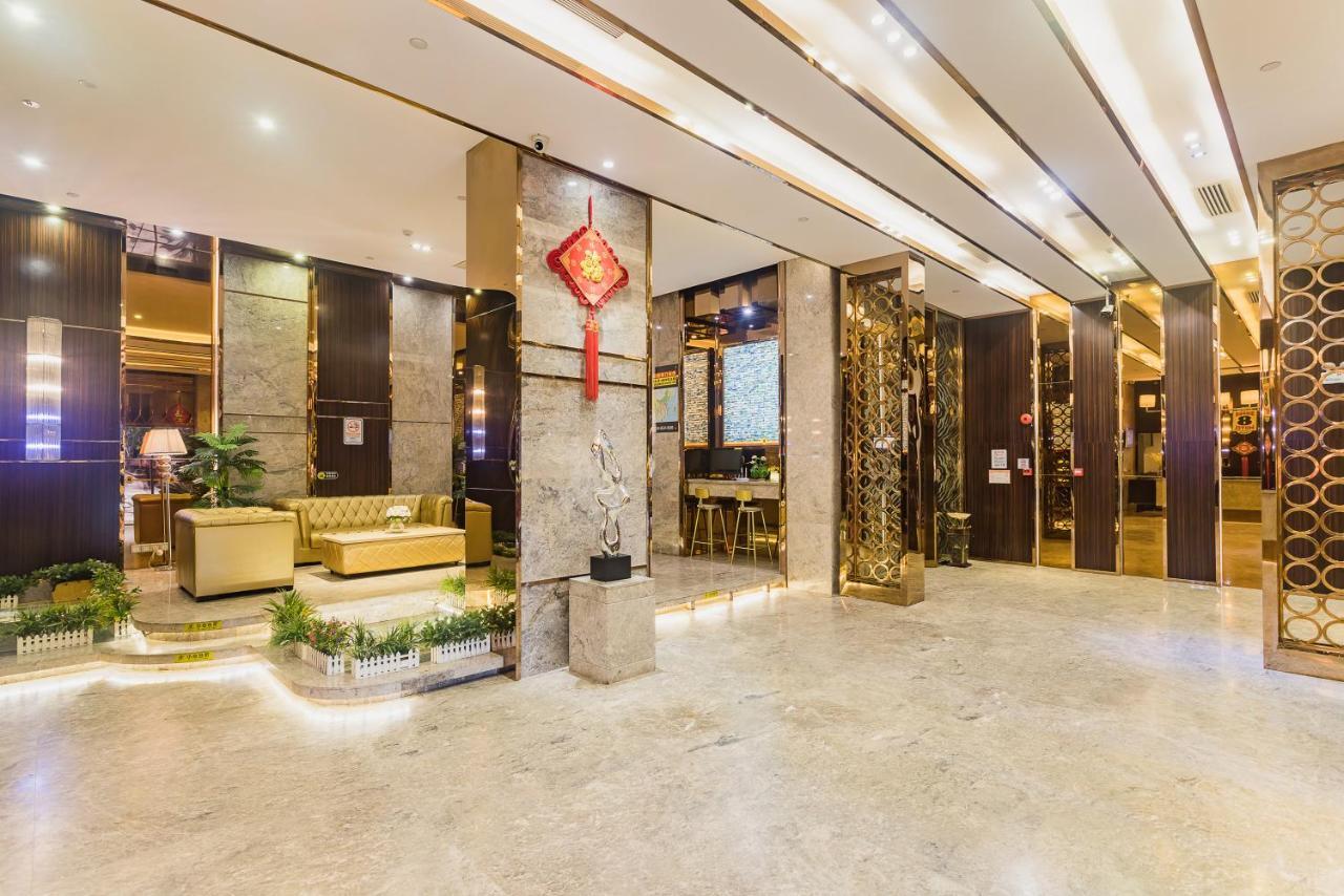 Super 8 Select Railway Station Xicun Subway Station Hotel 3*