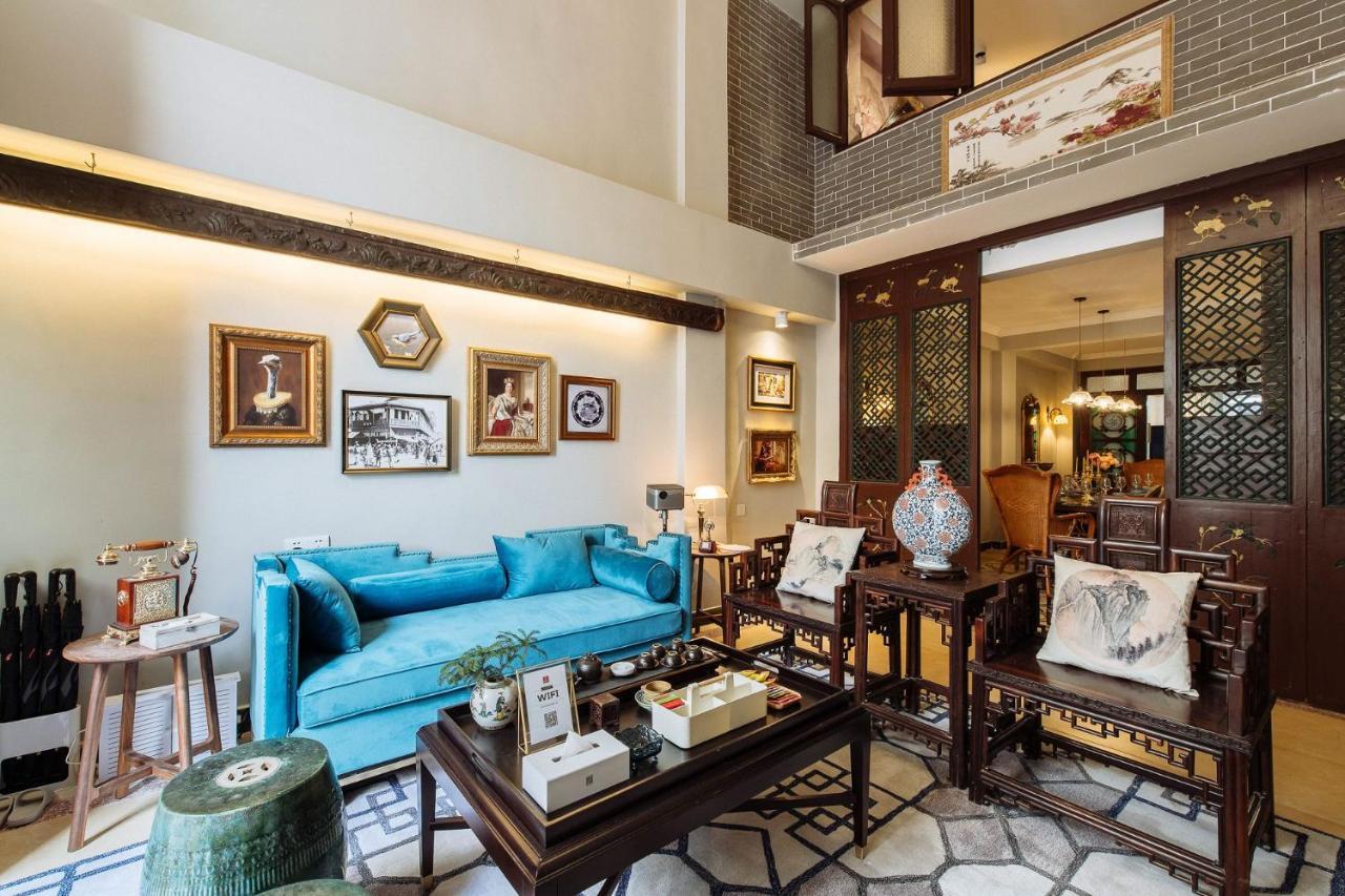 Locals Apartment: Liwan District Near Changshoulu Metro Guangzhou