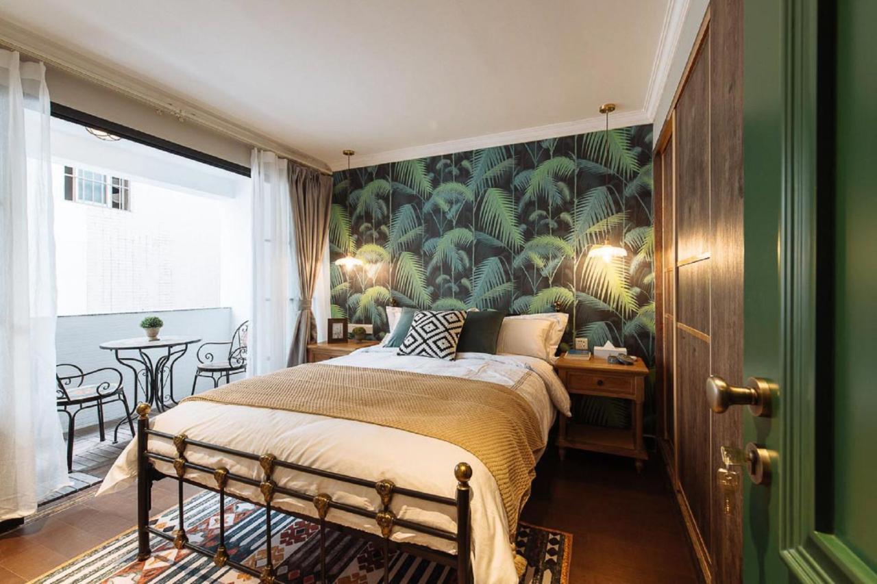 Locals Apartment: Liwan District Near Changshoulu Metro *