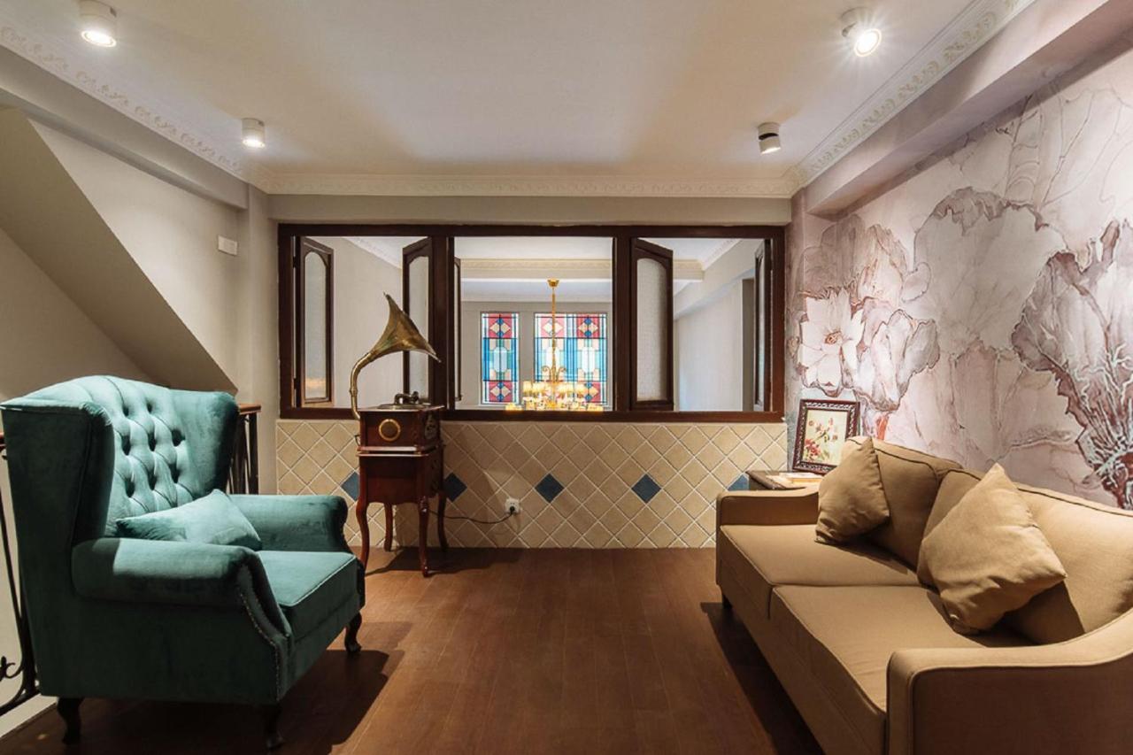 Locals Apartment: Liwan District Near Changshoulu Metro * Guangzhou
