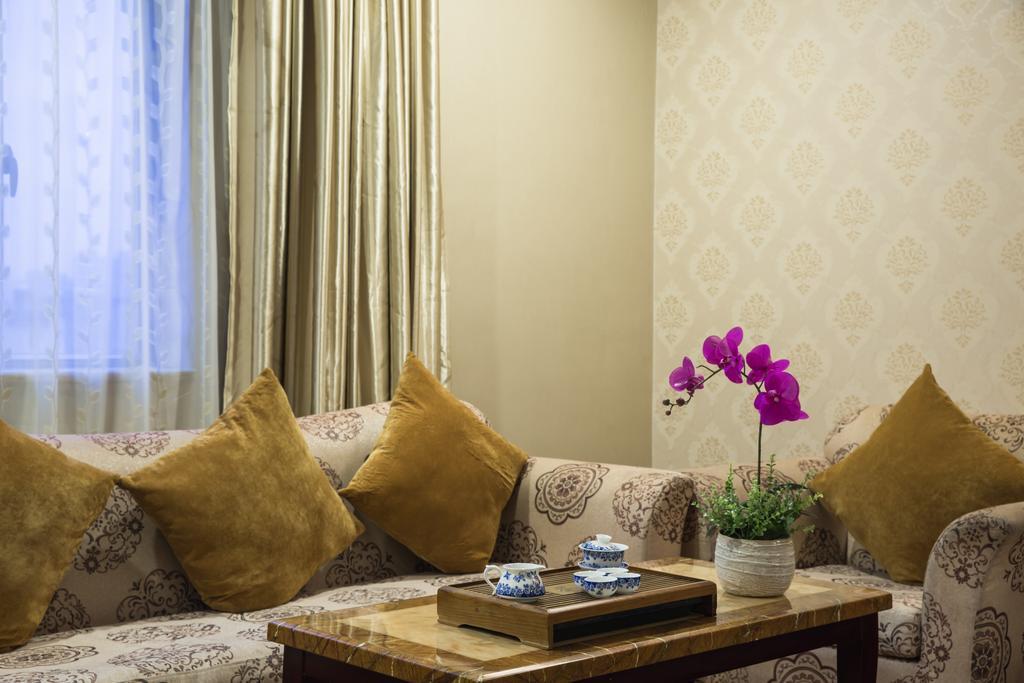 Jinyatai Business Hotel 3*