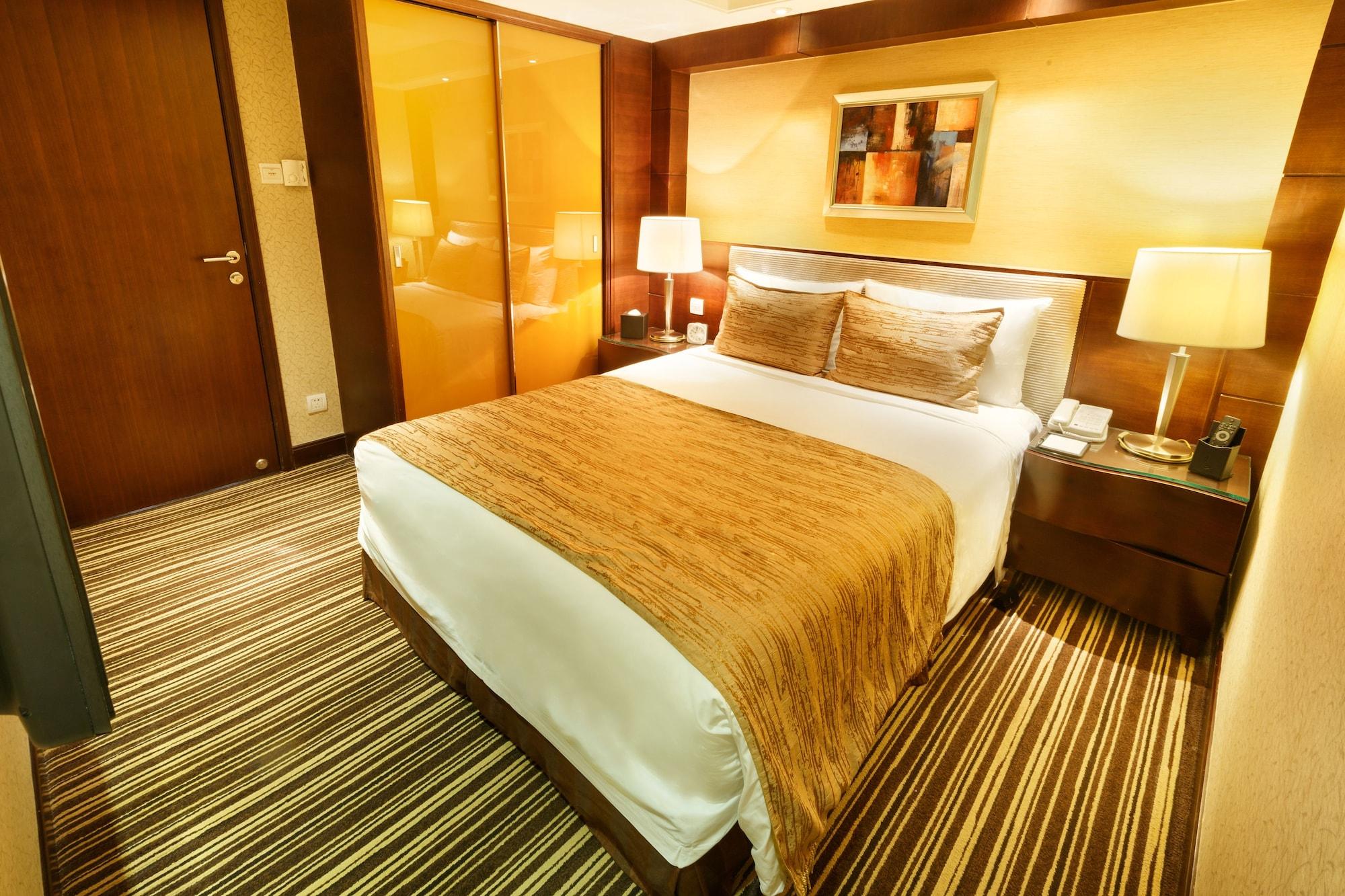 Leeden Hotel 4*