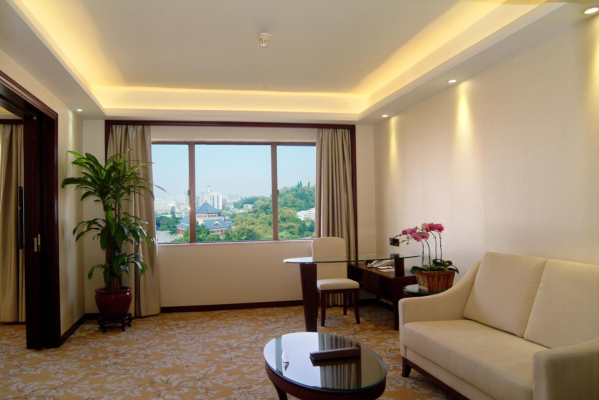 Hotel Guangdong Hotel-free Shuttle & Registration Counter Service During Fair 4*