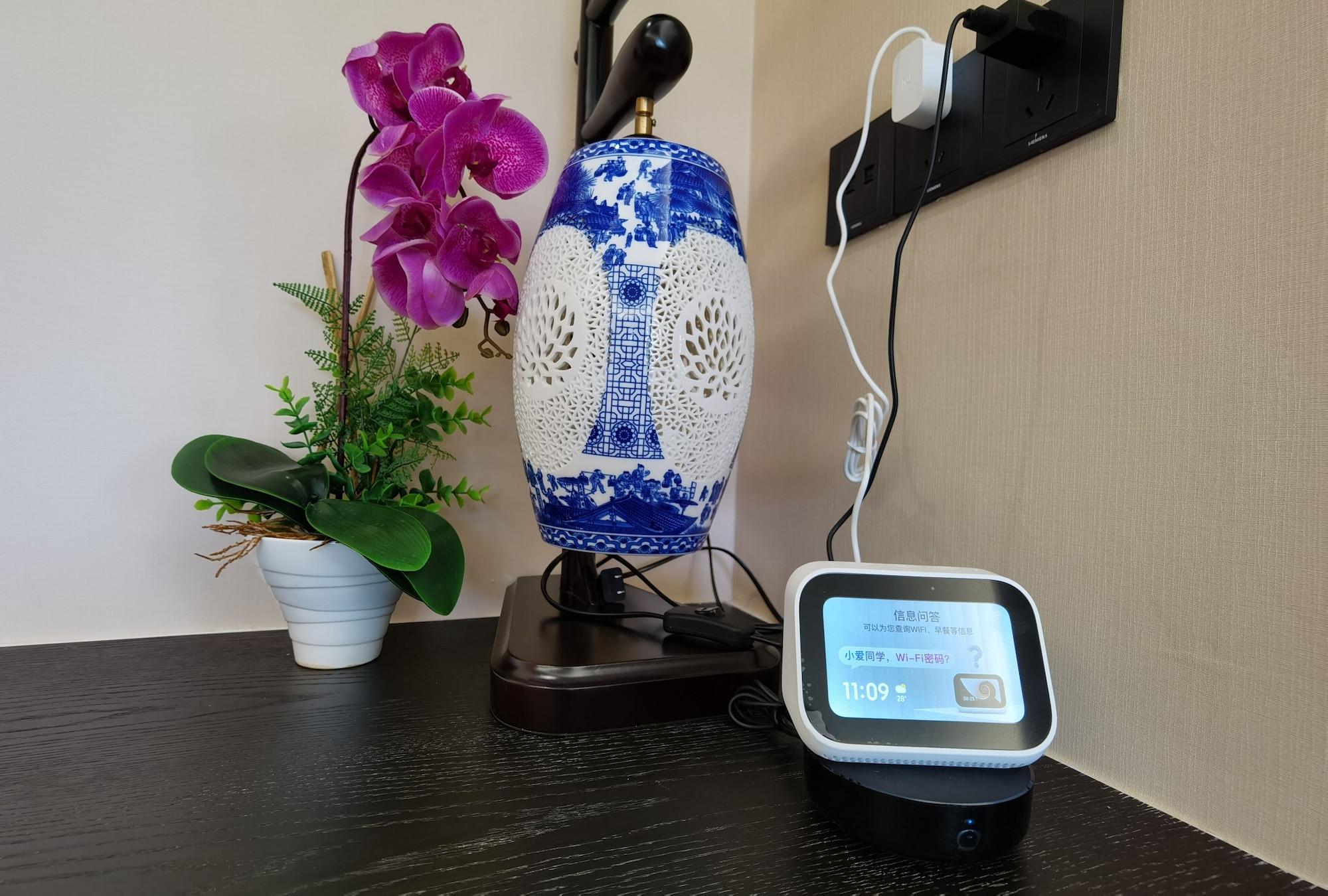 Hotel Guangdong Hotel-free Shuttle & Registration Counter Service During Fair