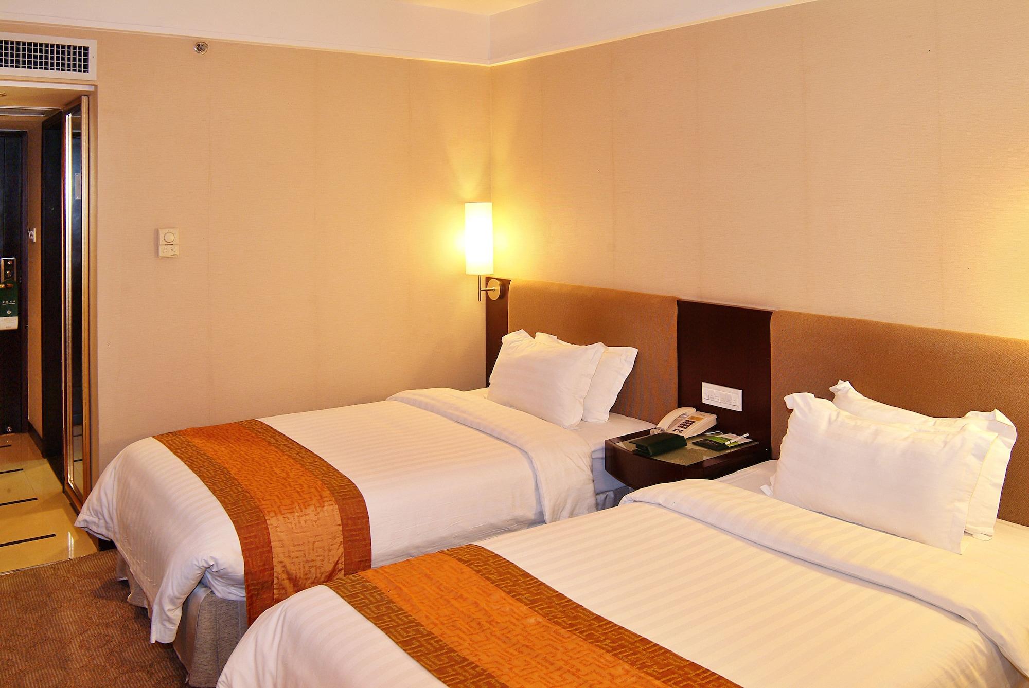 Guangdong Hotel-free Shuttle & Registration Counter Service During Fair 4*