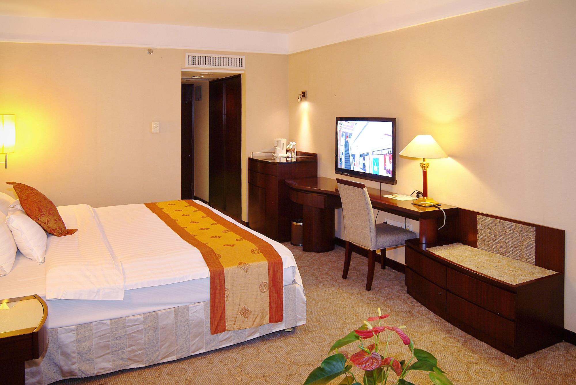 Hotel Guangdong Hotel-free Shuttle & Registration Counter Service During Fair