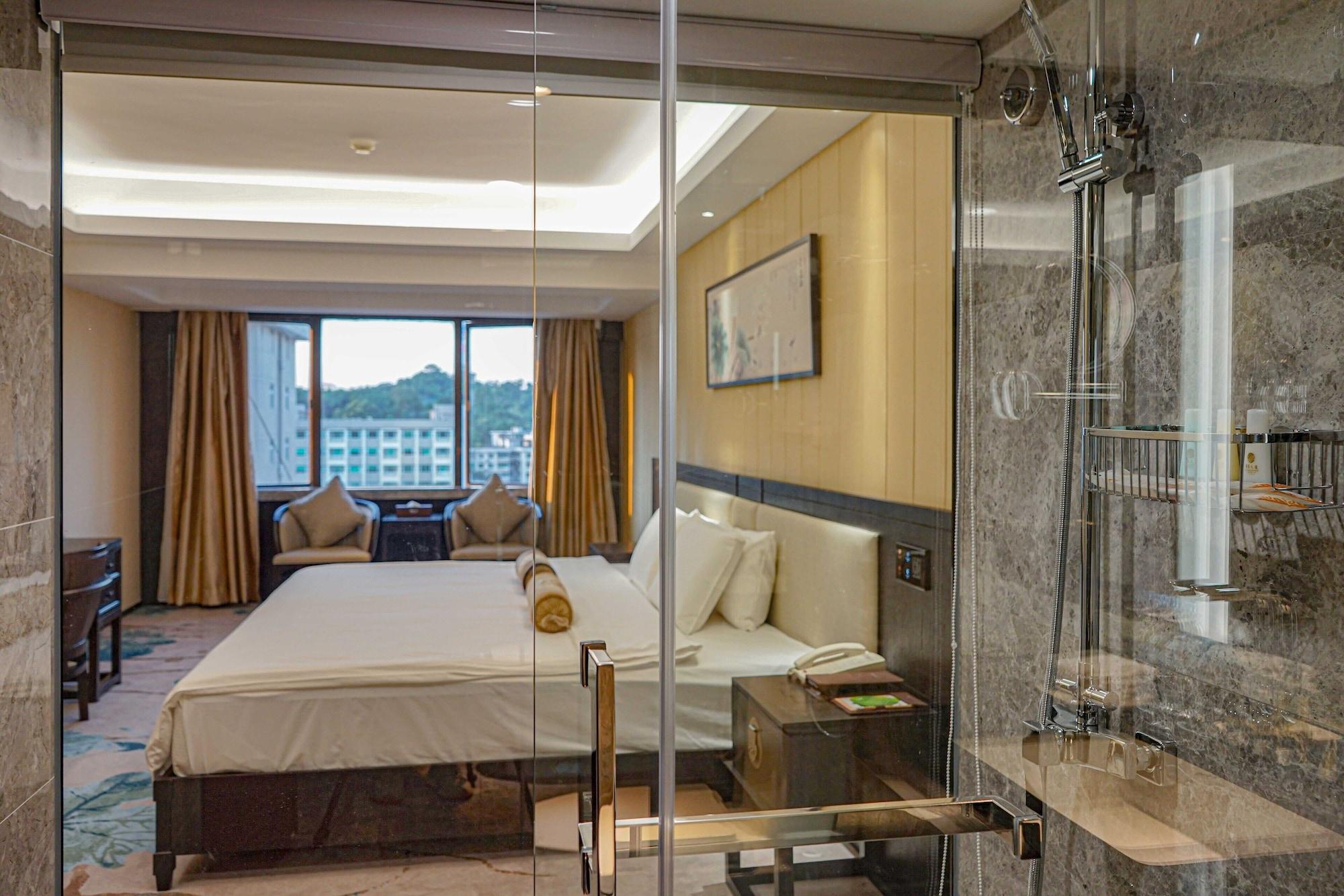 Guangdong Hotel-free Shuttle & Registration Counter Service During Fair 4*