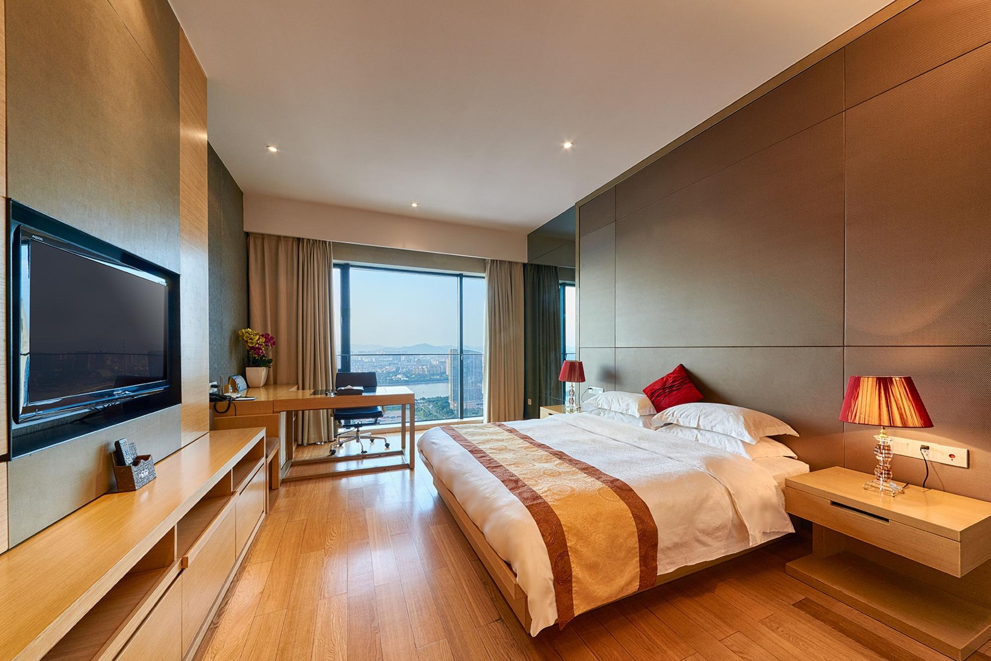 Hotel Heefun - Poly World Trading Center
