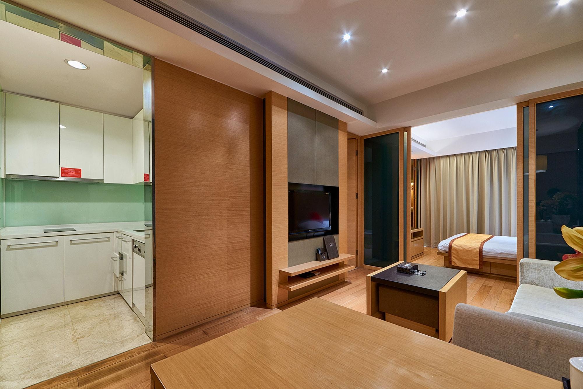 Heefun - Poly World Trading Center Hotel 3*