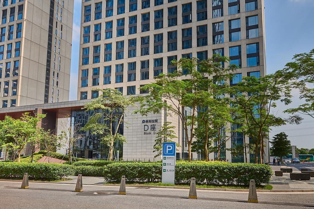 Heefun - Poly World Trading Center