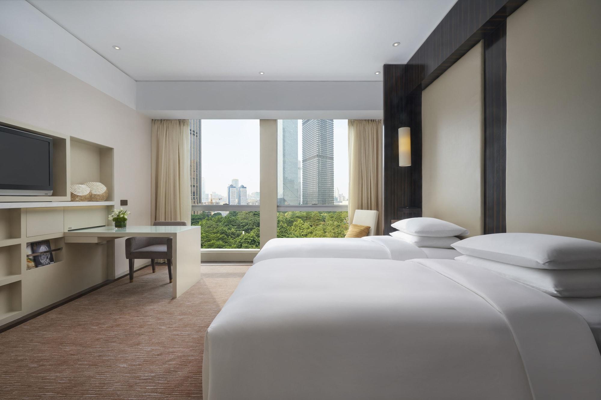 Grand Hyatt - Free Shuttle Between And Exhibition Center During Fair Hotel