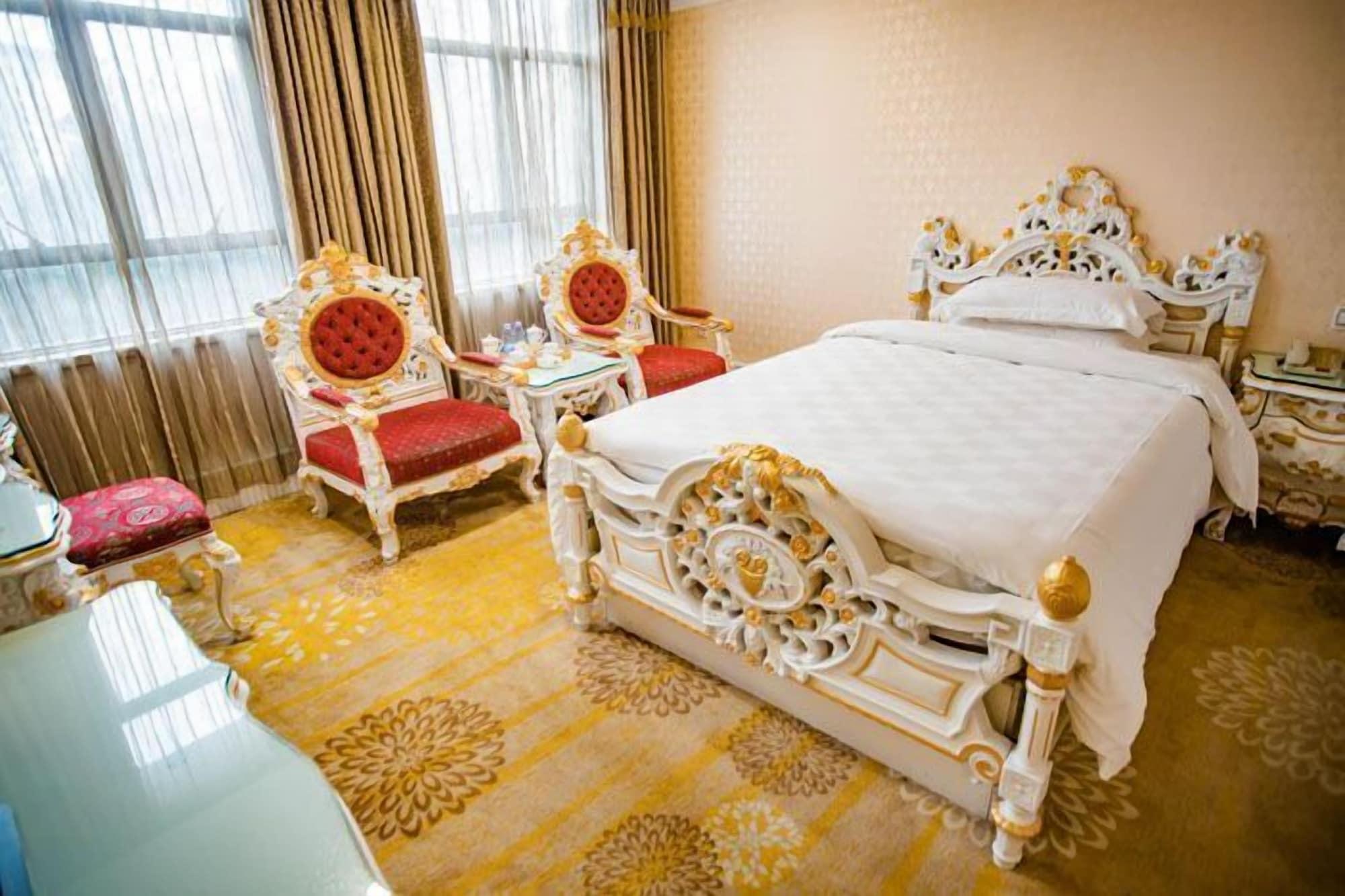 Nanyang King's Gate Hotel--free Shuttle Service To Fair