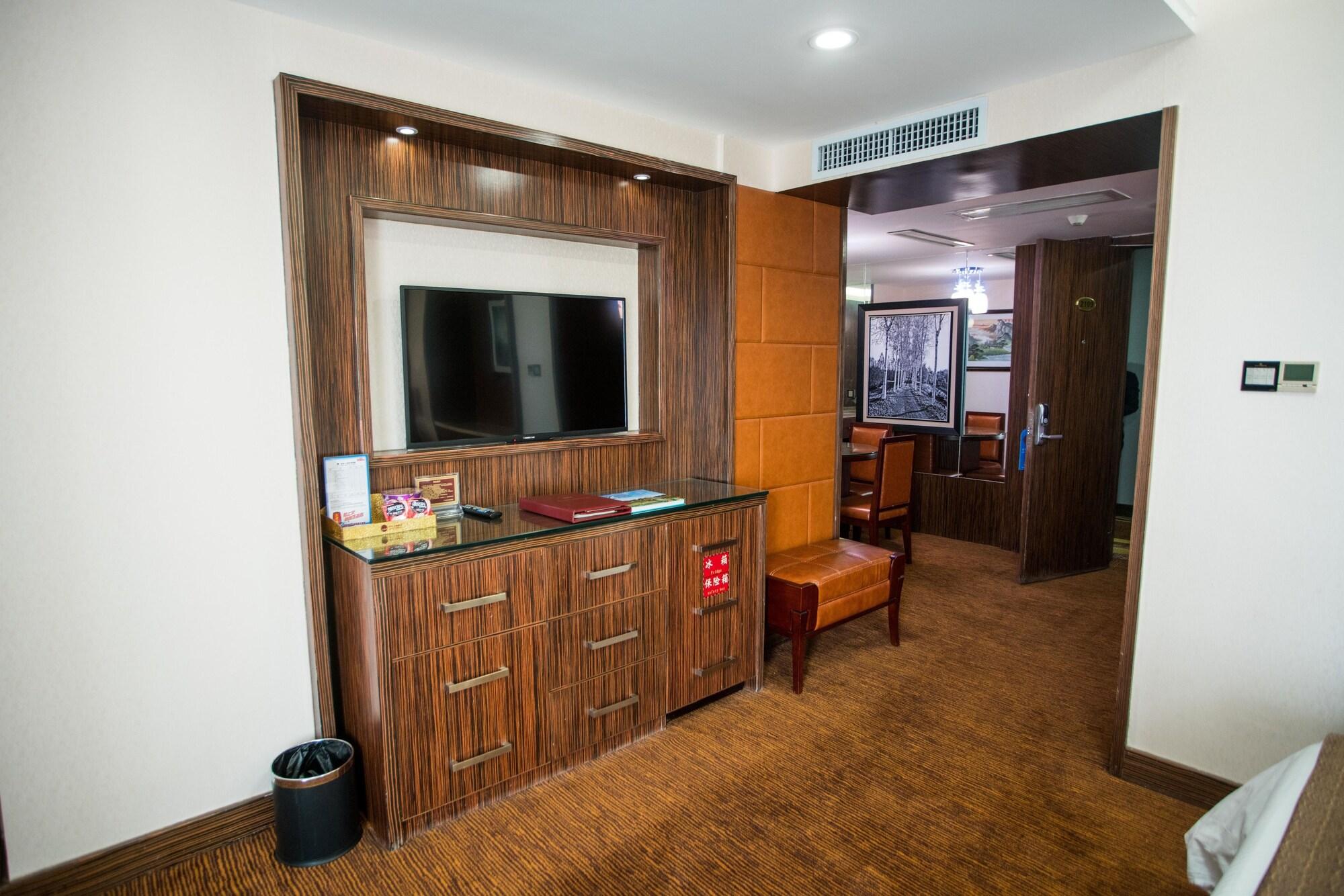 Hotel Nanyang King's Gate Hotel--free Shuttle Service To Fair 4*