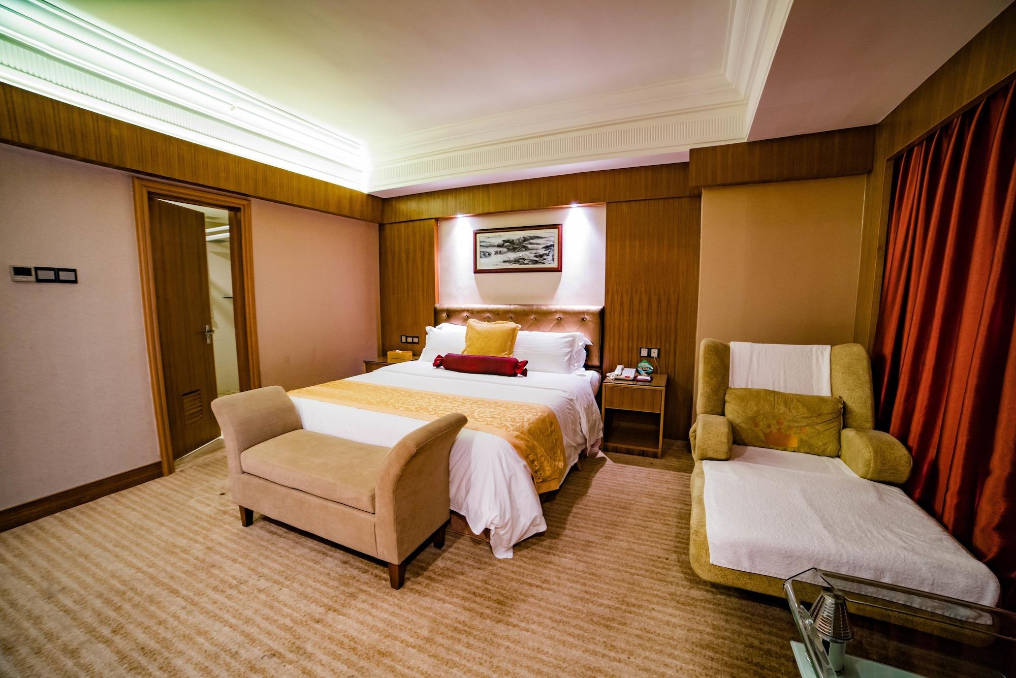 Nanyang King's Gate Hotel--free Shuttle Service To Fair Hotel 4*