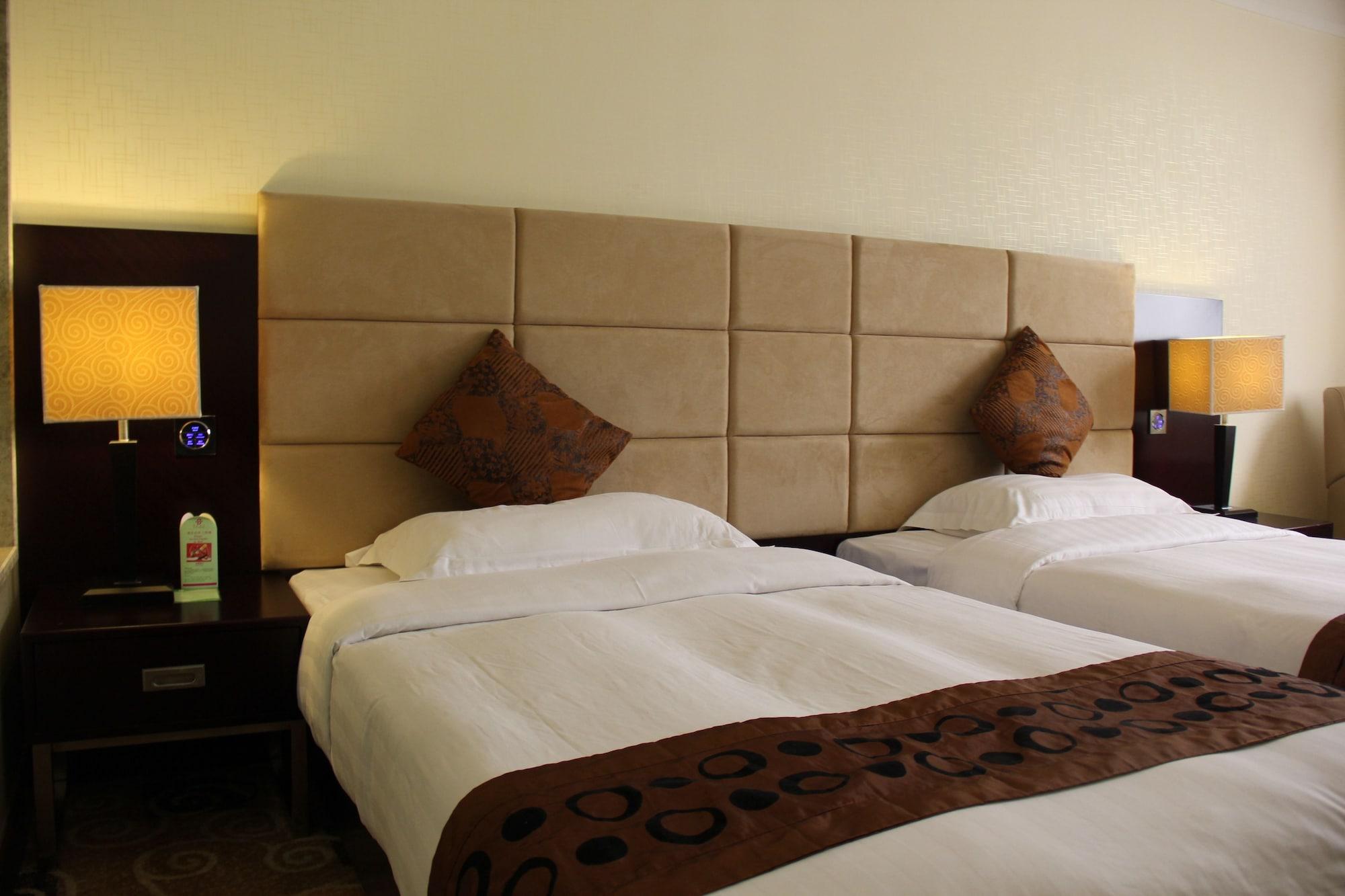 Guangyong Lido Hotel 3*