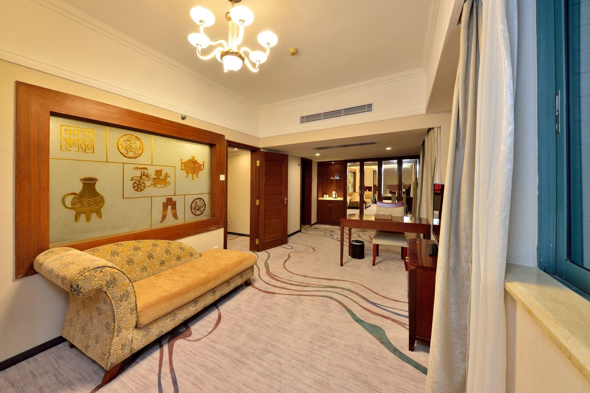 Haijun -free Fair Shuttle Bus Hotel 4*