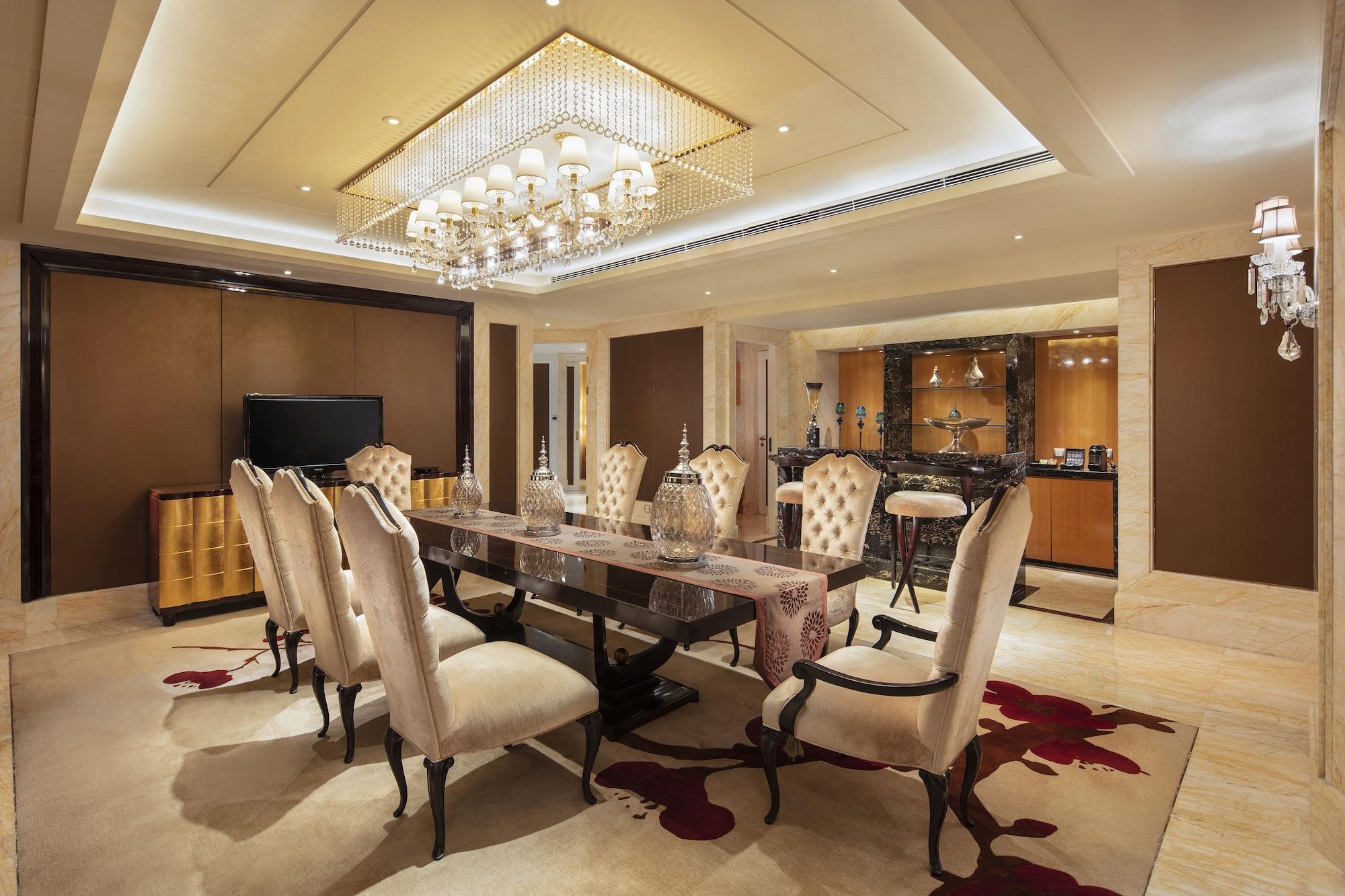 Hilton Baiyun - Free Shuttle For Fair Period, Close To Luhu Golf Club & Leather Market Guangzhou