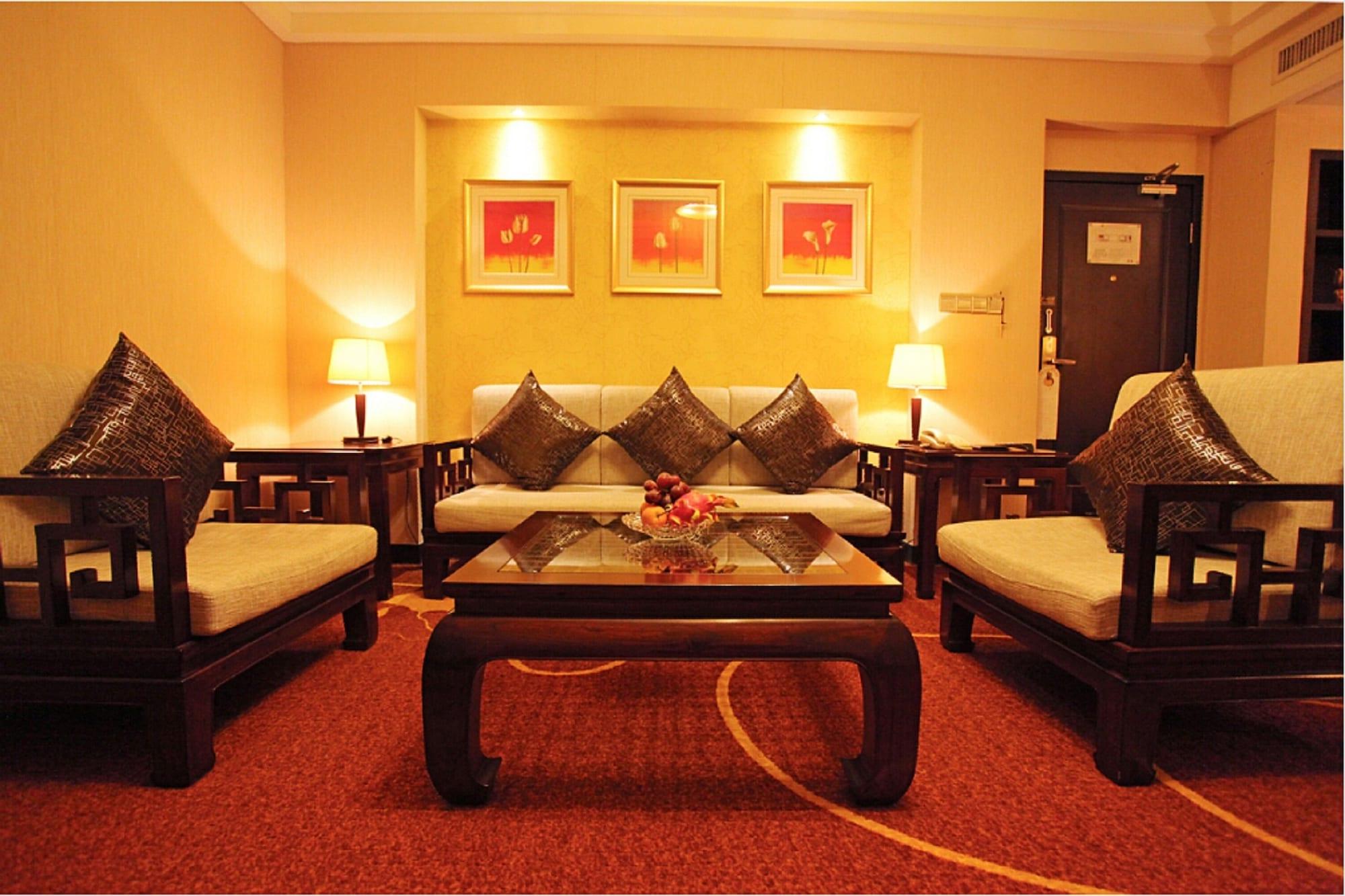 Landmark International 4*