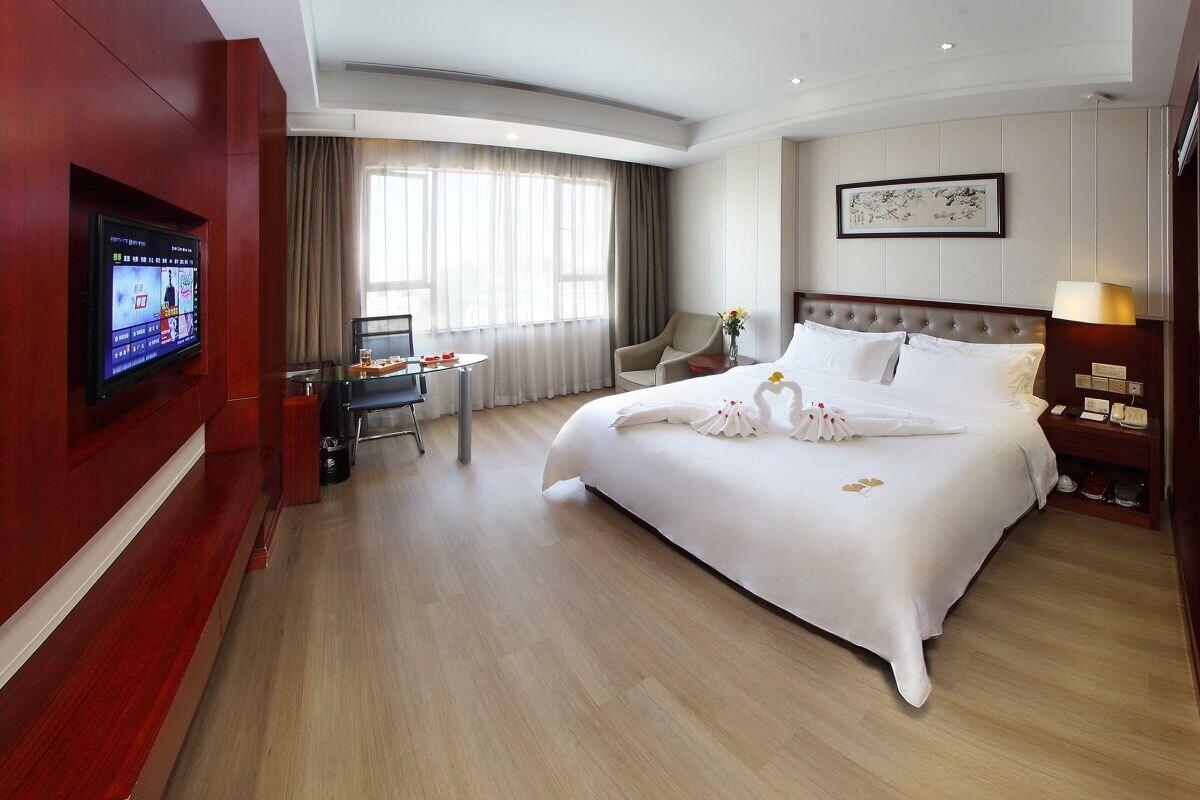 Shi Liu Hotel 3*
