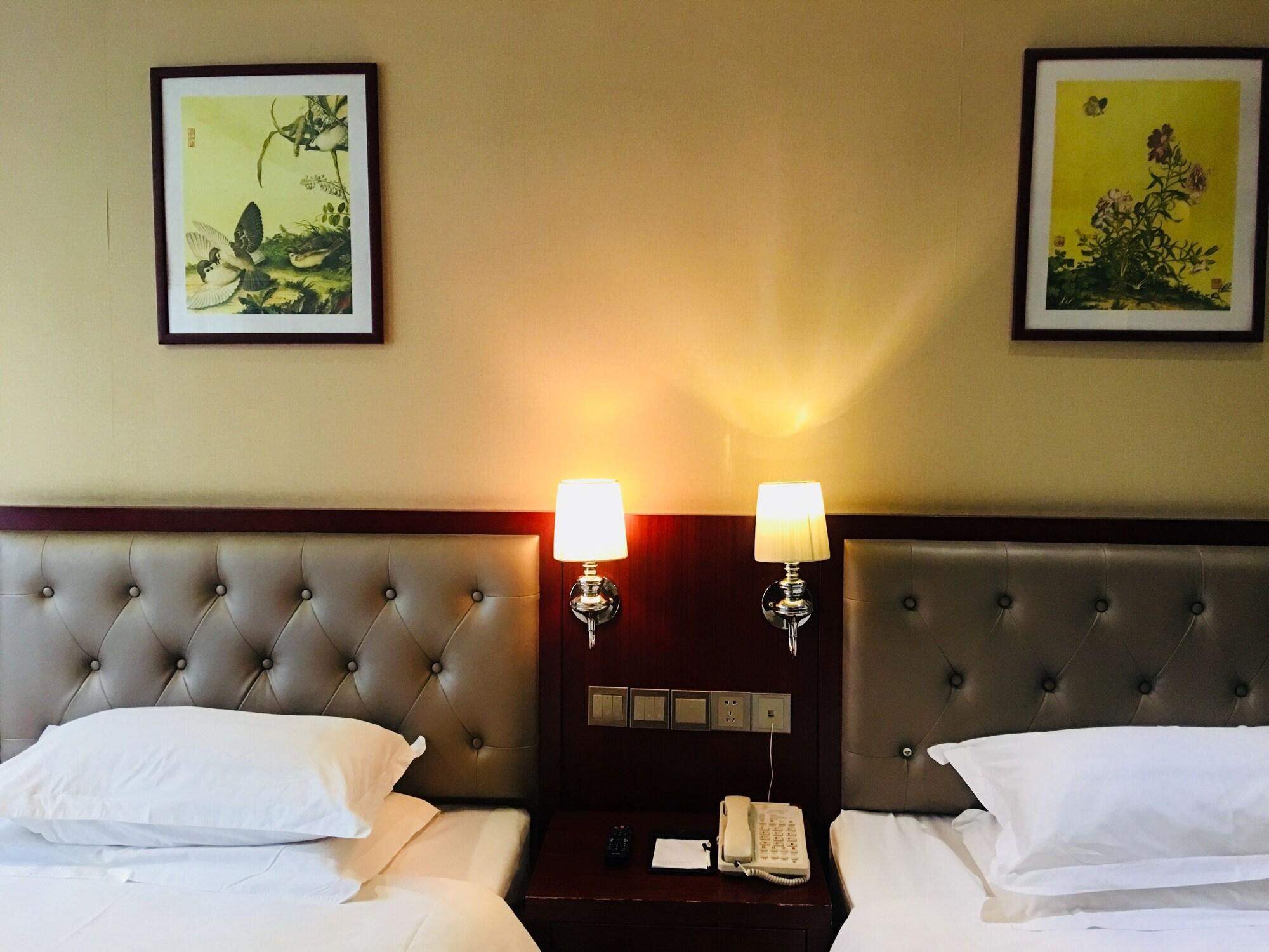 Hotel Shi Liu 3*