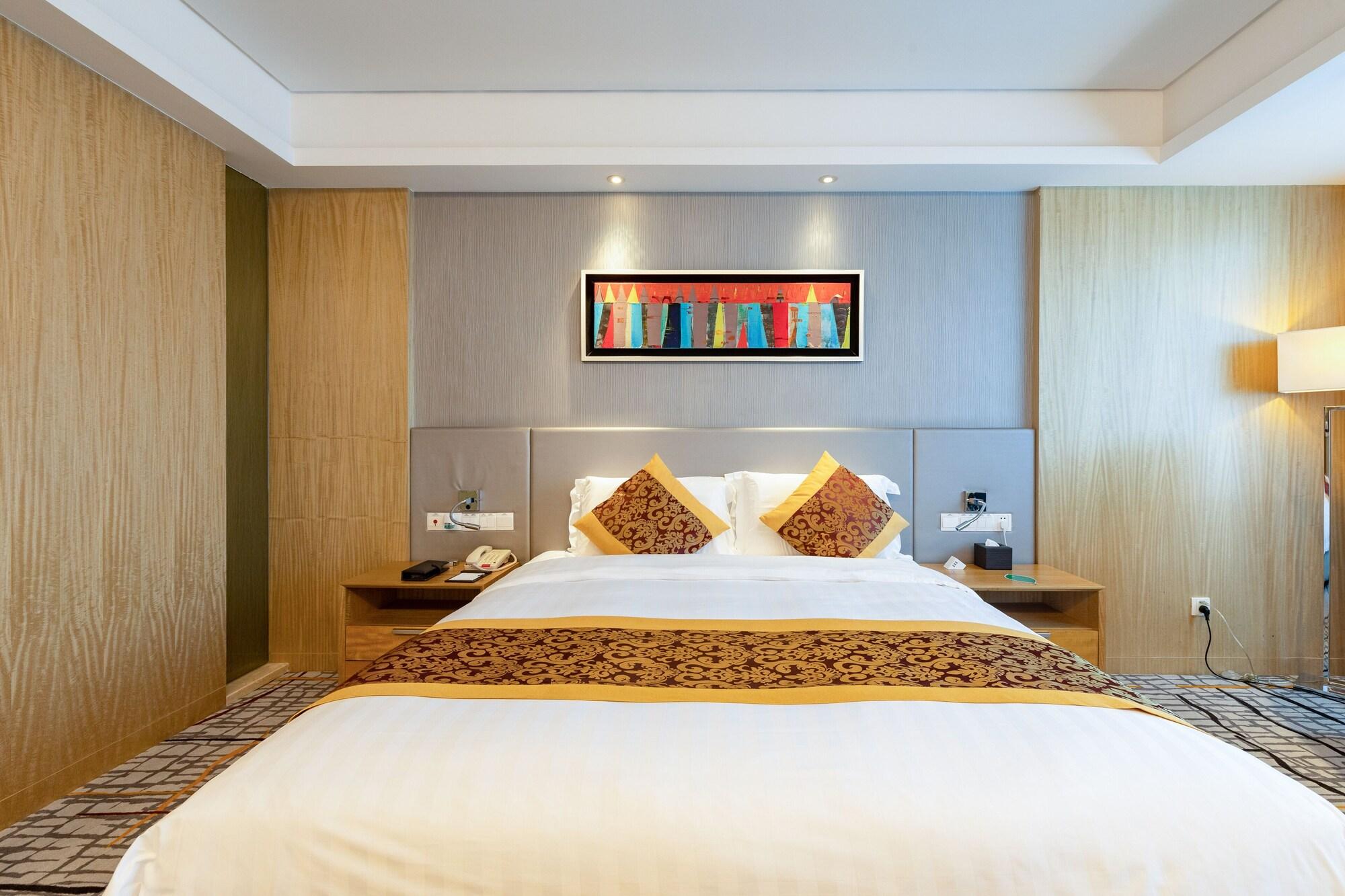 Pearl River International - Canmetro Line 11 Yijing Lu Station 4*