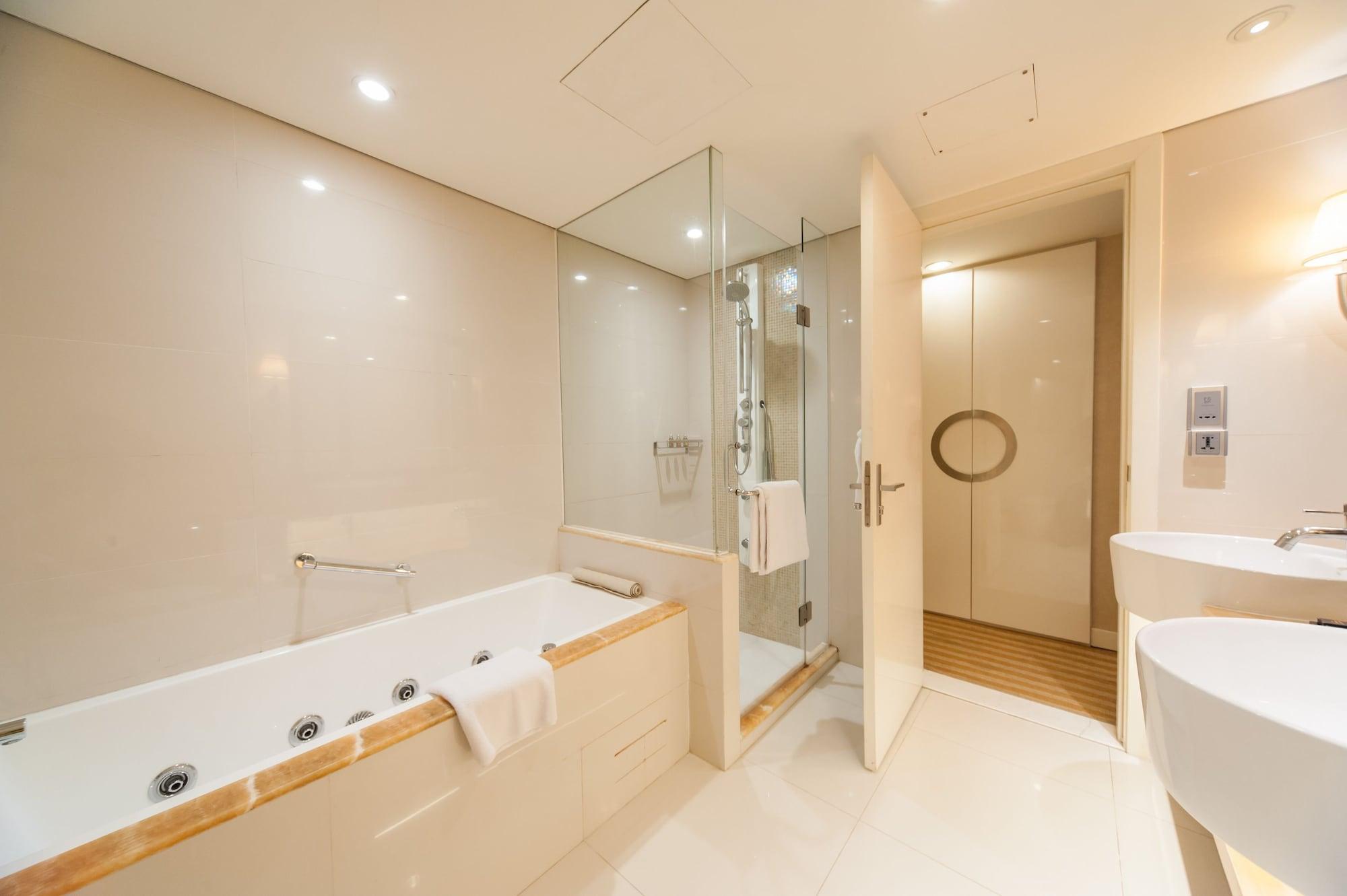 Ascott Guangzhou, Free Shuttle Bus For Fair Apartment *